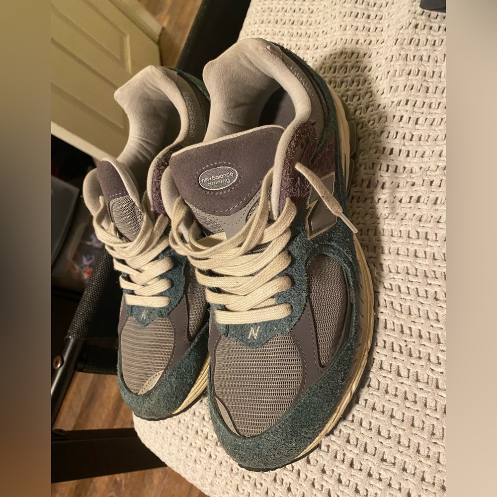 New Balance Gray and green Sneakers